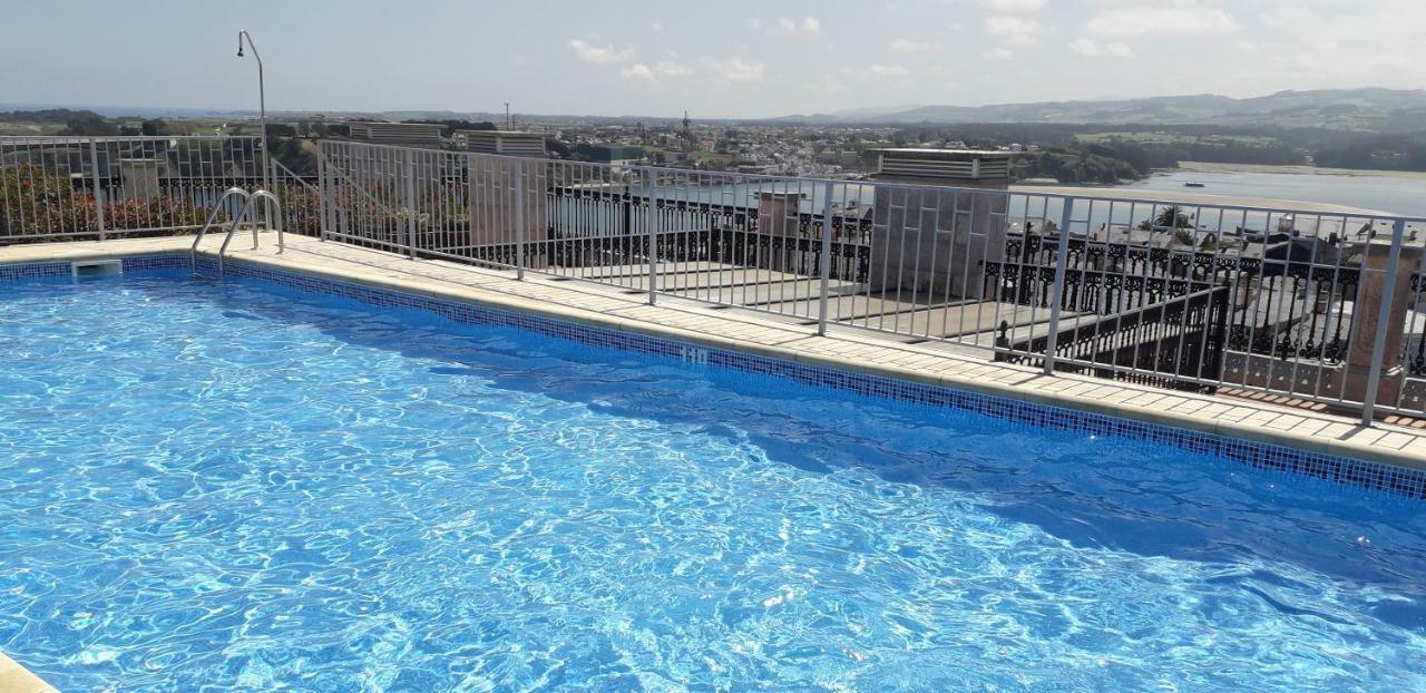 Atico Centrico Con Piscina Comunitaria Apartment Ribadeo Exterior foto